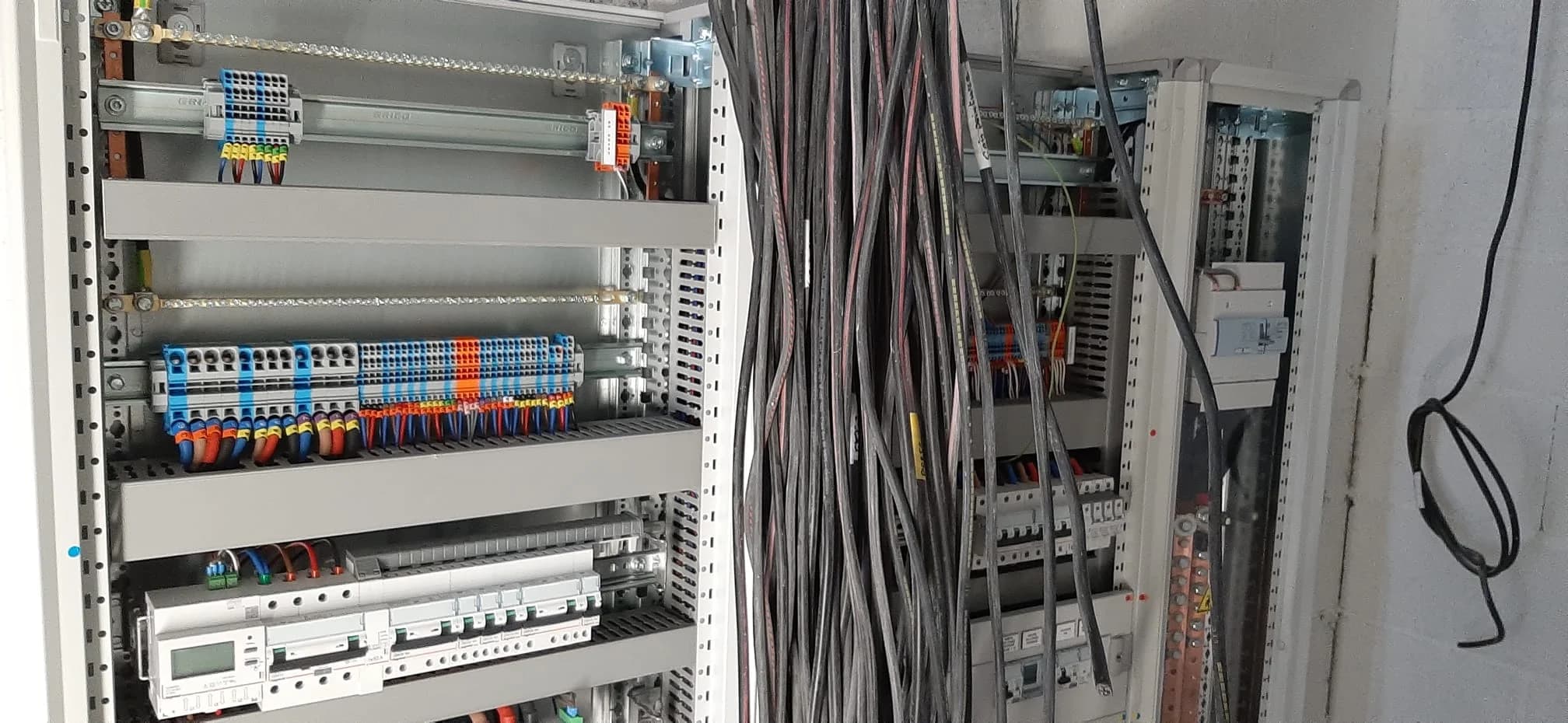 Tableau électrique finalisé — circuits clairs et protections adaptées